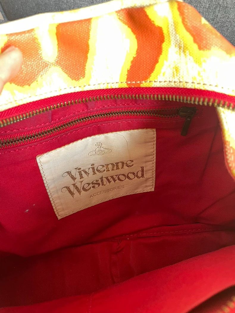 Vivienne Westwood Vivienne Westwood size os Yellow leopard print vintage larg Size ONE SIZE - 9 Thumbnail