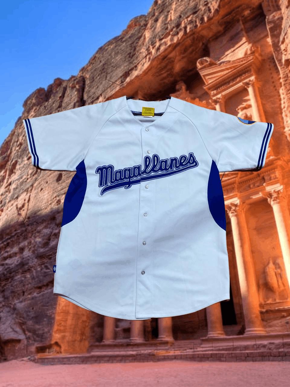 Vintage Sportwear Jerseys Magallanes T-Shirt big logo Y2K Vintage Size US S / EU 44-46 / 1 - 1 Thumbnail
