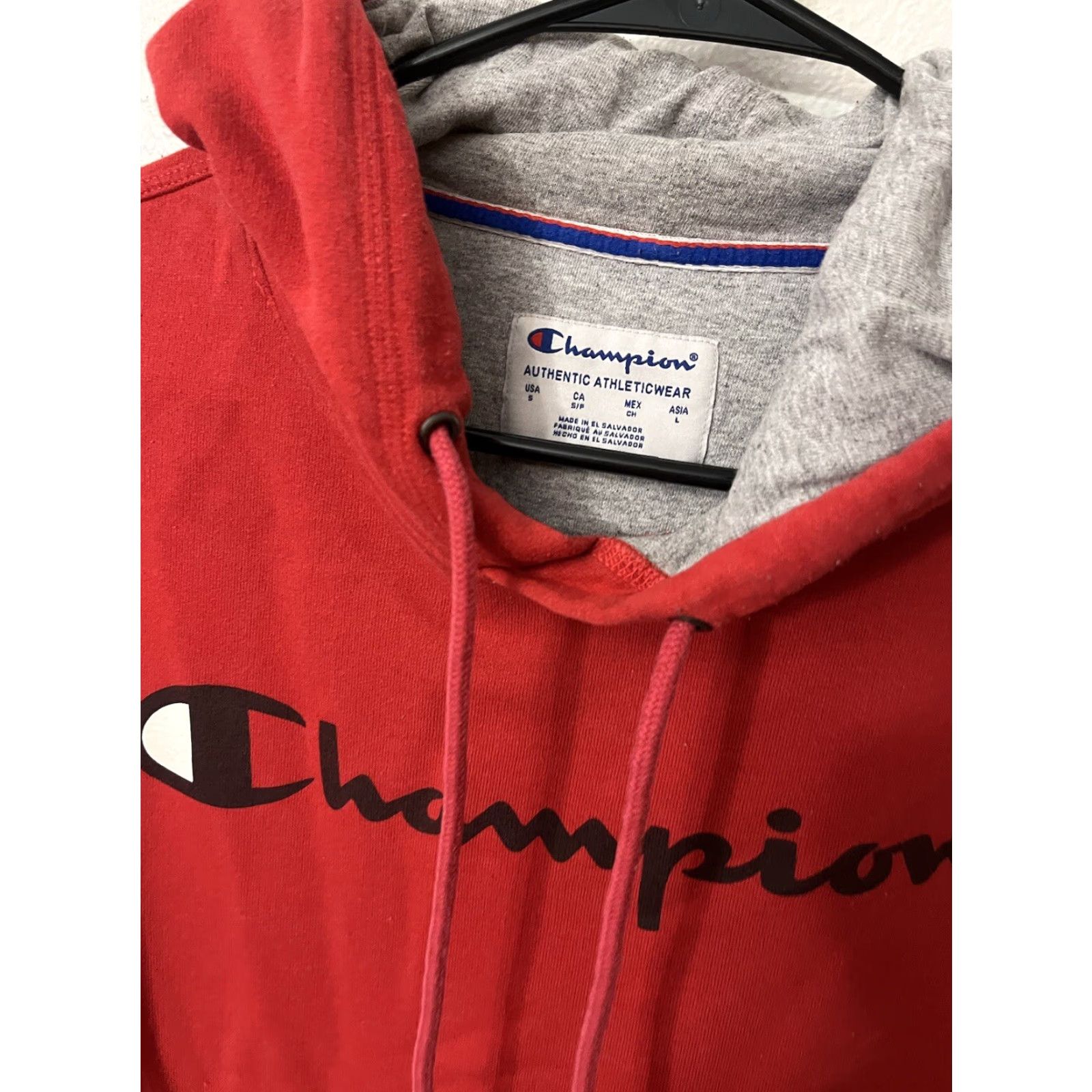 Champion Champion Hoodie Mens Size Small Red Logo Hooded Pullover Sweatshirt Regular Fit Long Sleeve Training Gym CardLogo 90s? Size US S / EU 44-46 / 1 - 3 Thumbnail