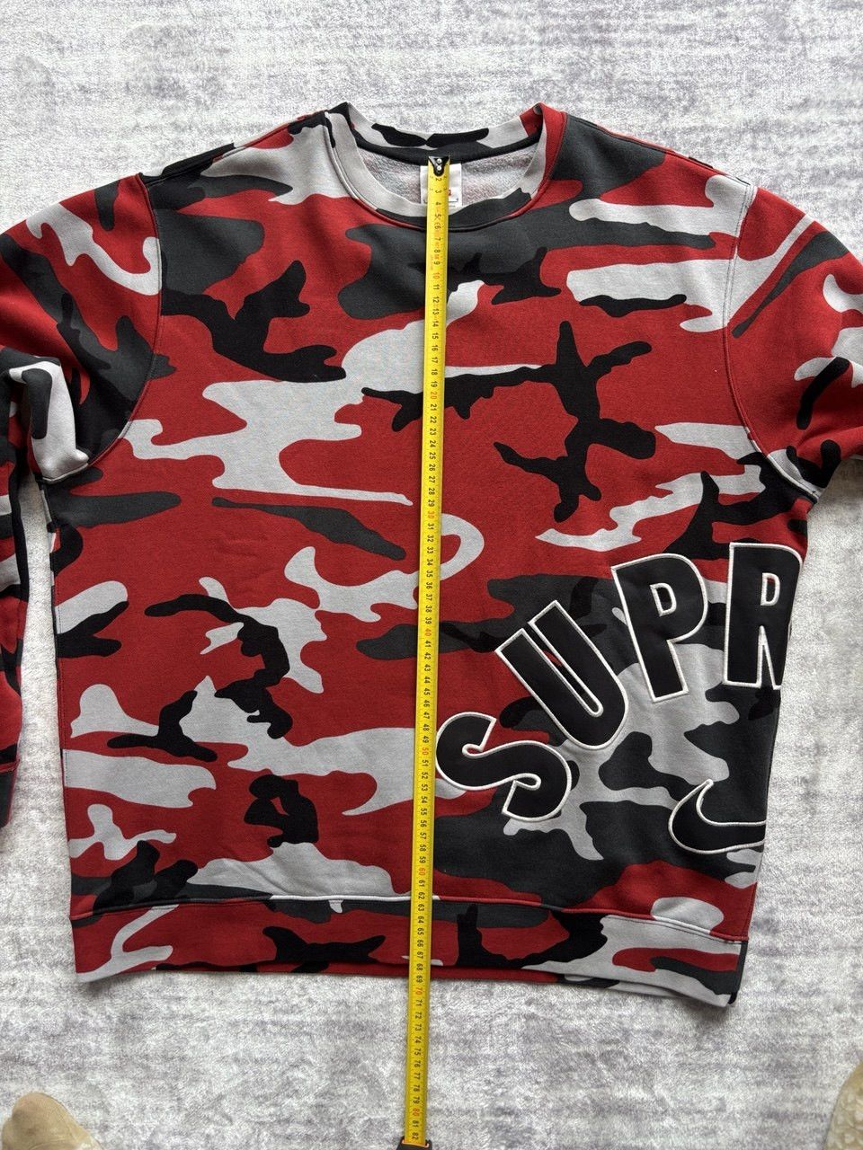 Nike × Supreme SUPREME NIKE ARC CREWNECK red camo Size US L / EU 52-54 / 3 - 9 Thumbnail