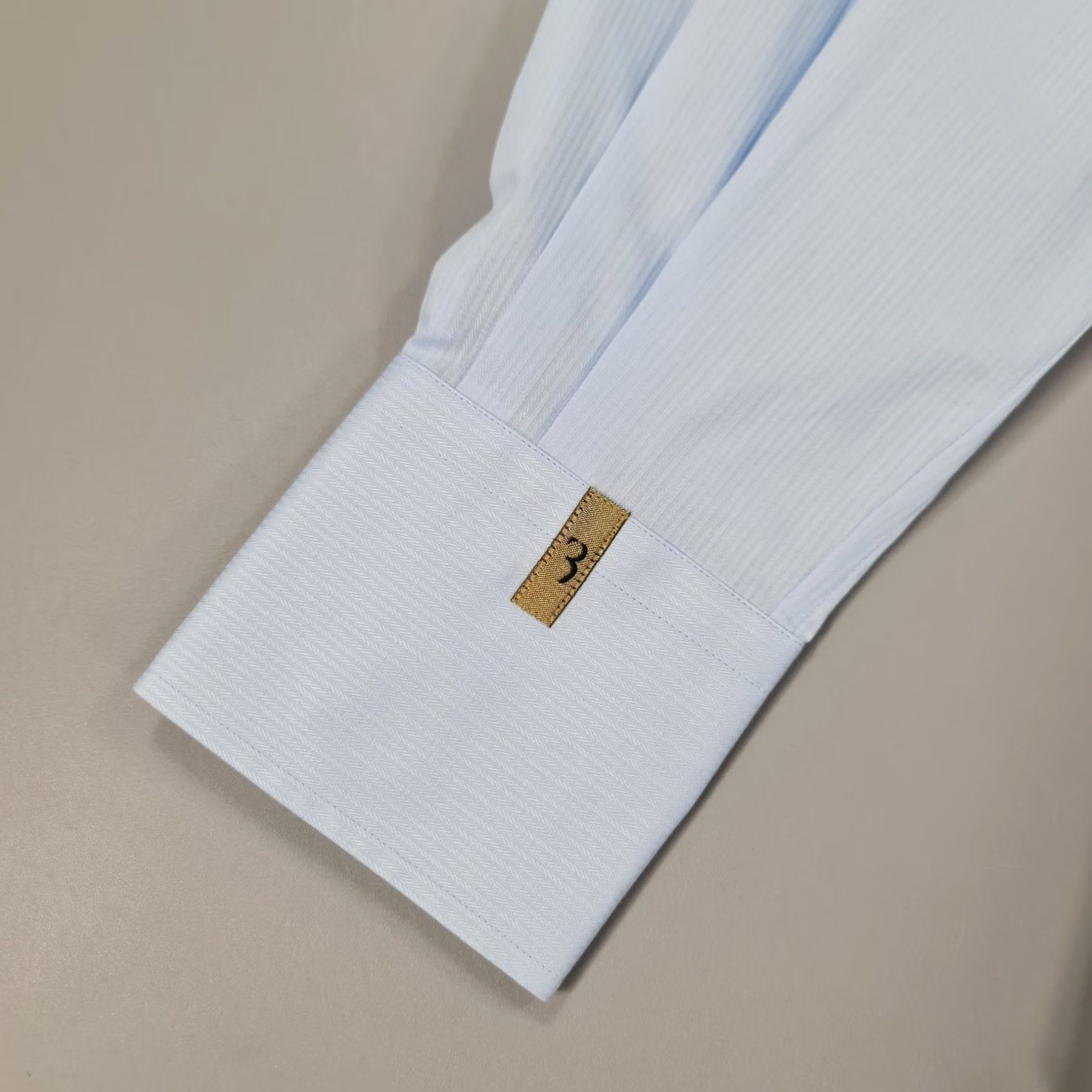 Vintage Billionaire Couture Mens Shirt Light Blue Large 16 Cotton Button Up Shirt 100% Cotton Italy Adults Regular Mens Blue 16 Size US L / EU 52-54 / 3 - 5 Thumbnail
