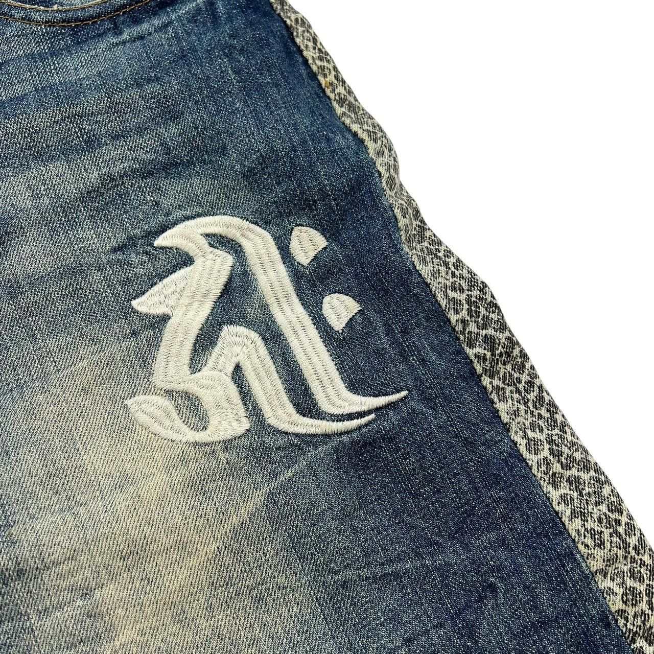 Karakuri Tamashii Karakuri Tamashii Embroidered Dragon Denim Shorts - Waist 31 Size US 31 - 4 Thumbnail