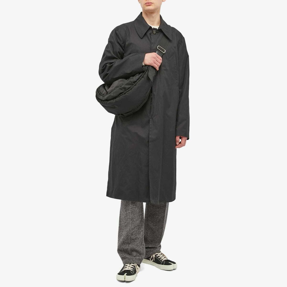 MM6 MM6 Maison Margiela Men's Trench Coat in Black Size US M / EU 48-50 / 2 - 1 Thumbnail