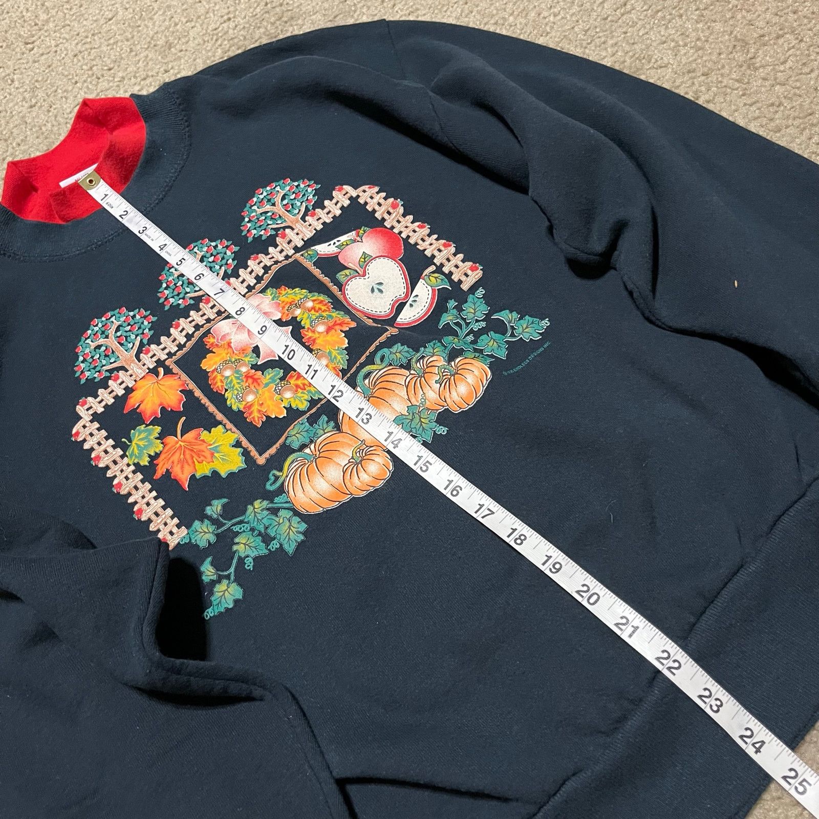Other Vintage 96 Fall Pumpkins Apple Wreath Black Graphic Crewneck Size US L / EU 52-54 / 3 - 5 Thumbnail