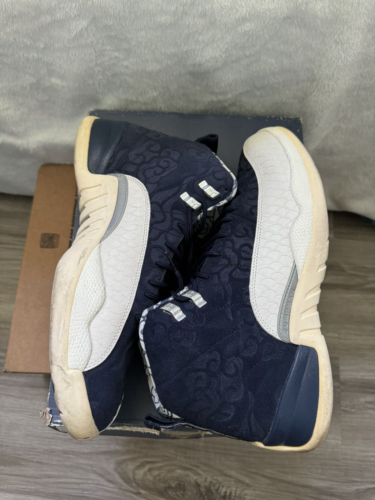 Jordan Brand Air Jordan 12 Retro PRM ‘International Flight’ 2018 Size US 11.5 / EU 44-45 - 6 Thumbnail
