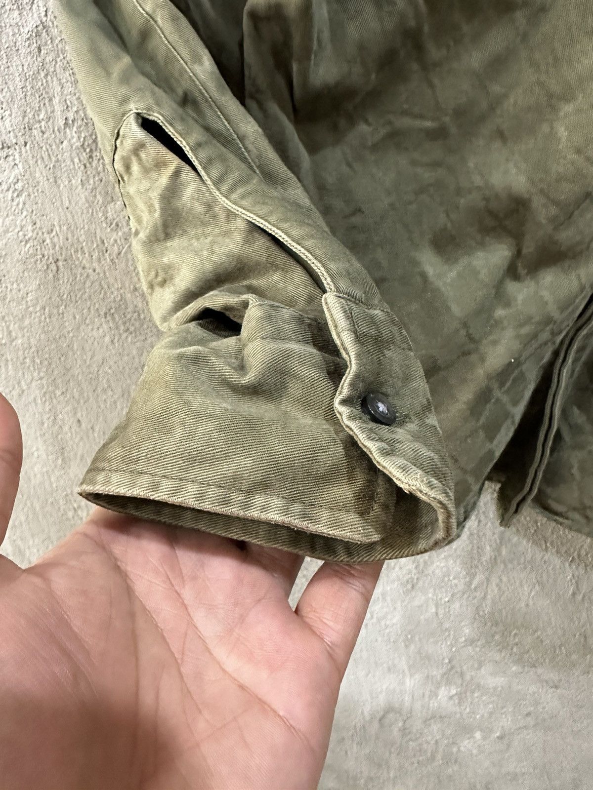 Yohji Yamamoto 1990 Yohji Yamamoto AAR Yohji Studio Rare Printed Army Shirt Size US M / EU 48-50 / 2 - 7 Thumbnail