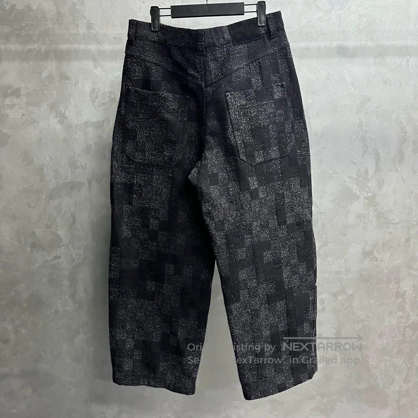 Louis Vuitton louis vuitton black studded denim cargo pants. Size US 32 / EU 48 - 2 Thumbnail