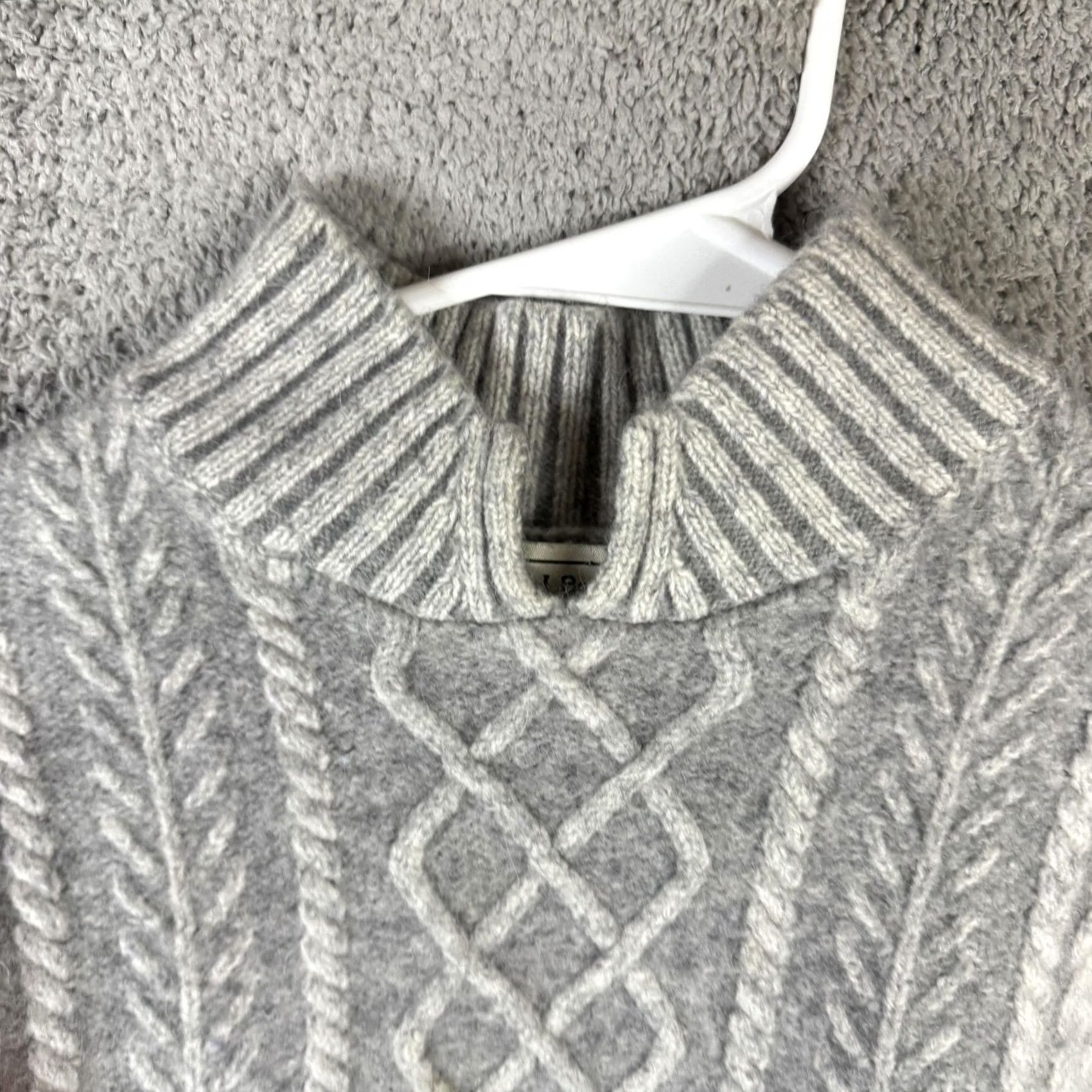 Vintage L.L. Bean Sweater Womens L Gray Mock Neck Cable Knit Wool Angora Pullover Size L / US 10 / IT 46 - 7 Thumbnail