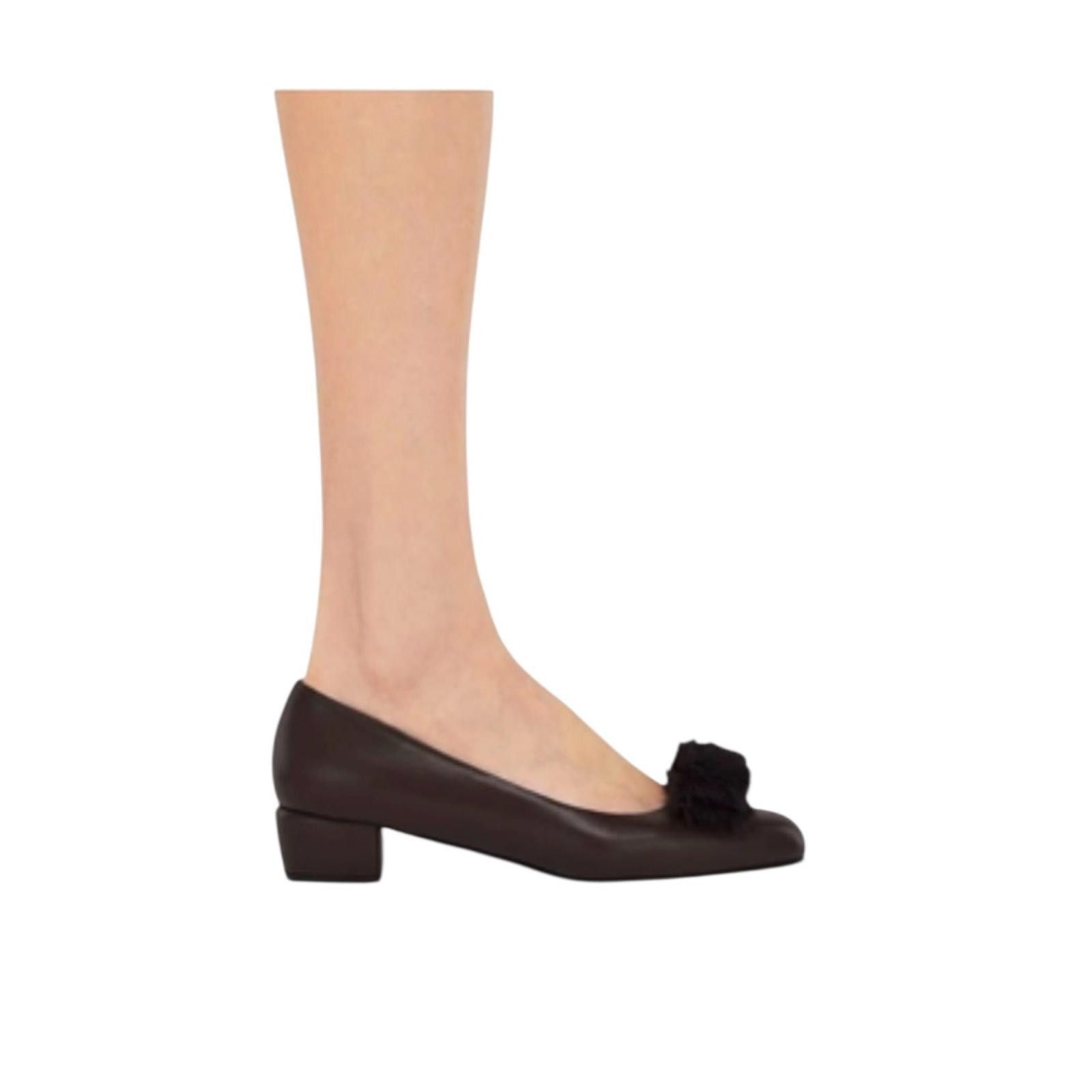 Salvatore Ferragamo Ferragamo Vara Fur Scarpa Size US 7.5 / IT 37.5 - 4 Thumbnail