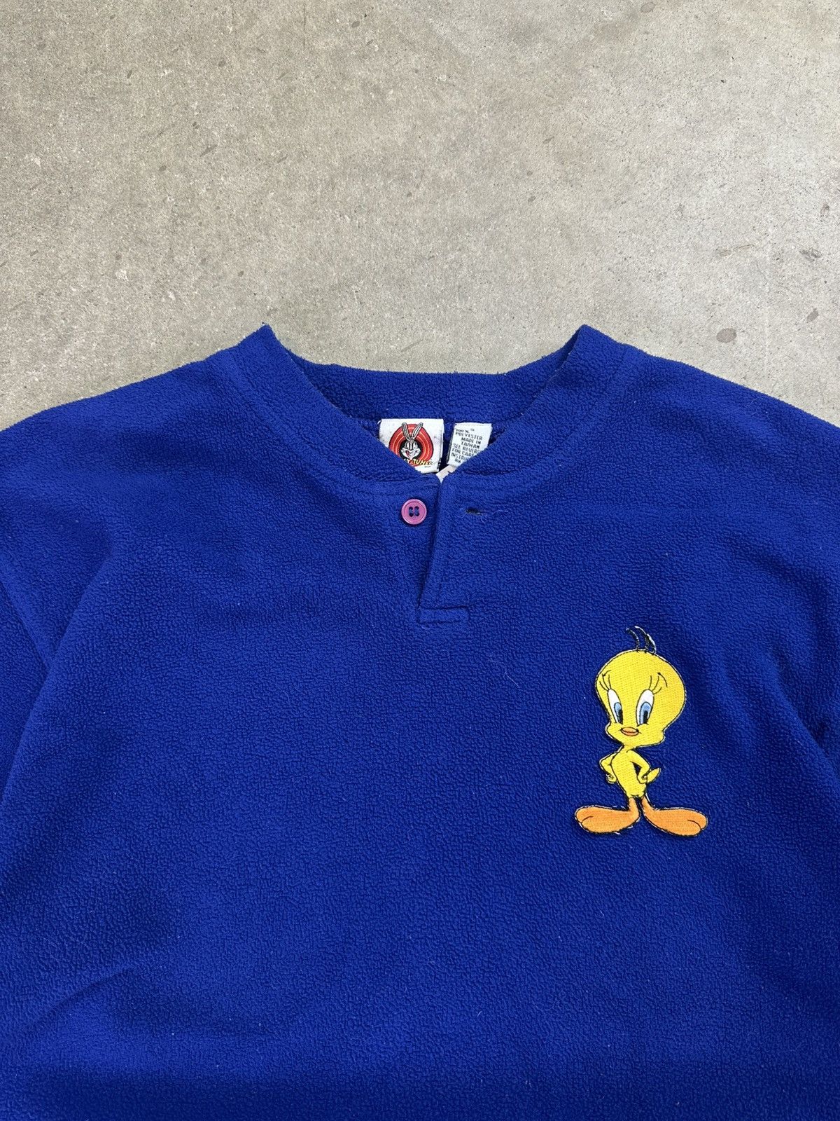 Vintage vintage 90s tweety bird looney tunes fleece crewneck small Size US S / EU 44-46 / 1 - 3 Thumbnail
