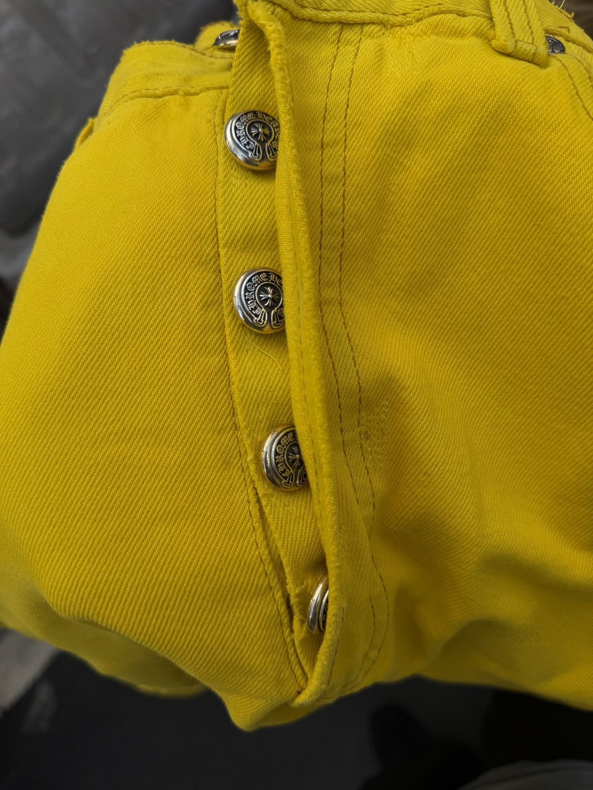 Chrome Hearts Chrome Hearts Yellow Cross Patch Levi's Jeans Size US 33 - 10 Thumbnail