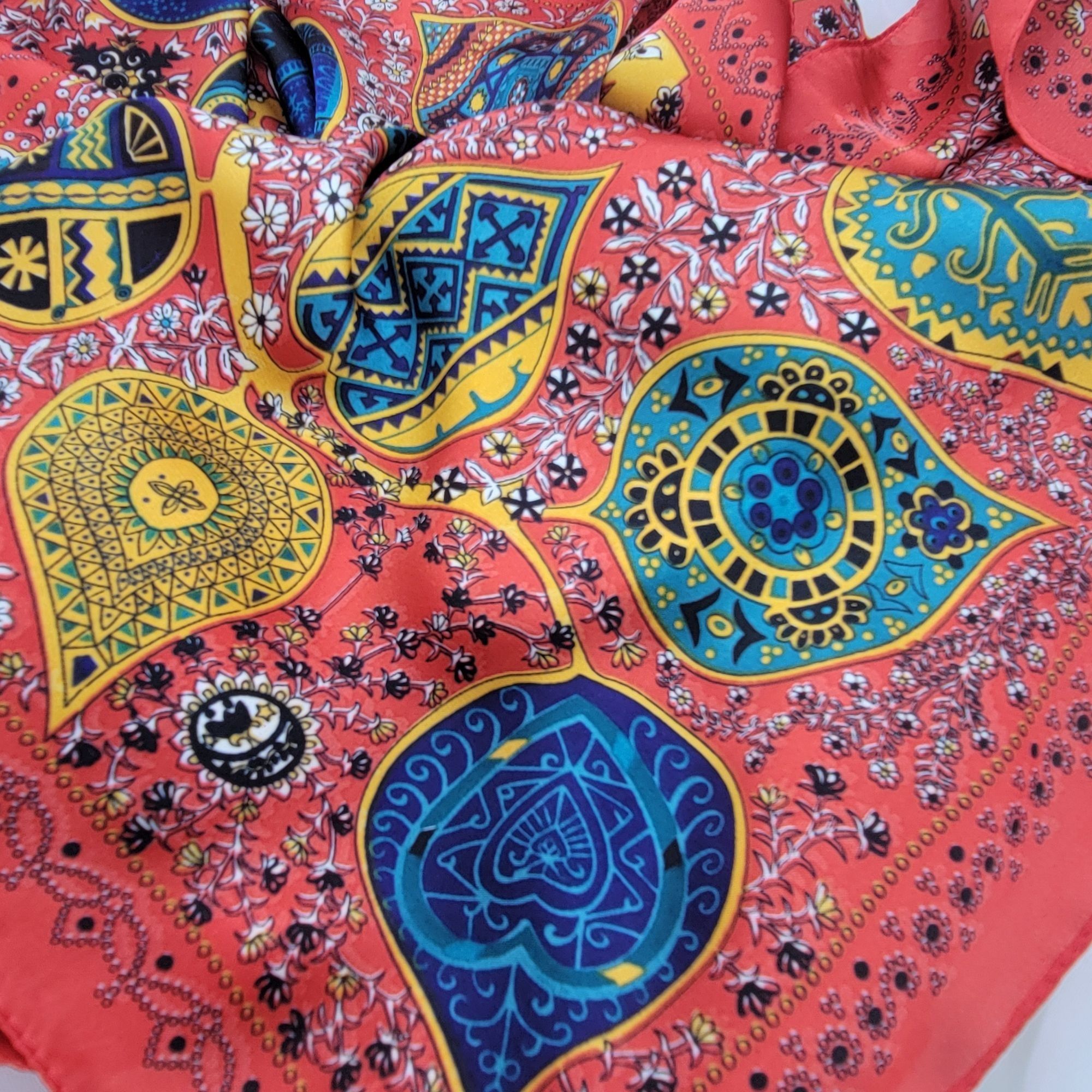 Other ✨New Elegant Bandana Square Scarf Silky Satin Red Floral Lea Size ONE SIZE - 5 Thumbnail