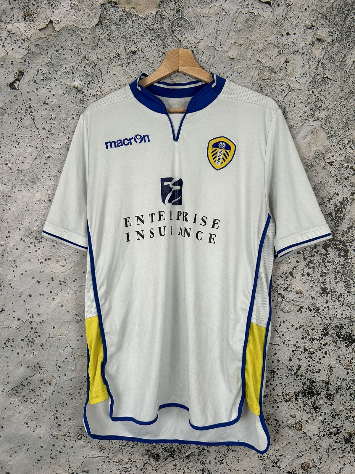 Vintage Vintage Leeds United Football Soccer Jersey Premier League Size US L / EU 52-54 / 3 - 1 Thumbnail