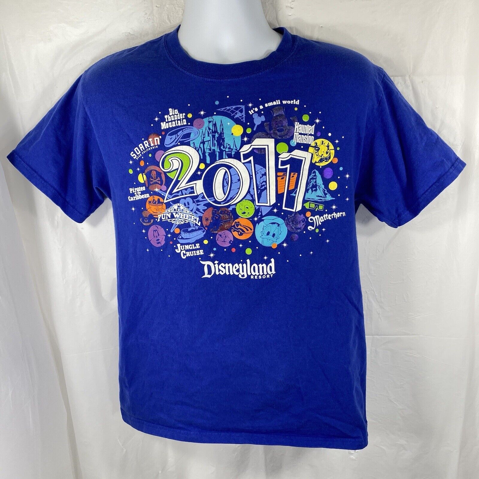 Disney Disney Medium 2011 Disneyland Short Sleeve Graphic T Shirt Size US M / EU 48-50 / 2 - 1 Thumbnail
