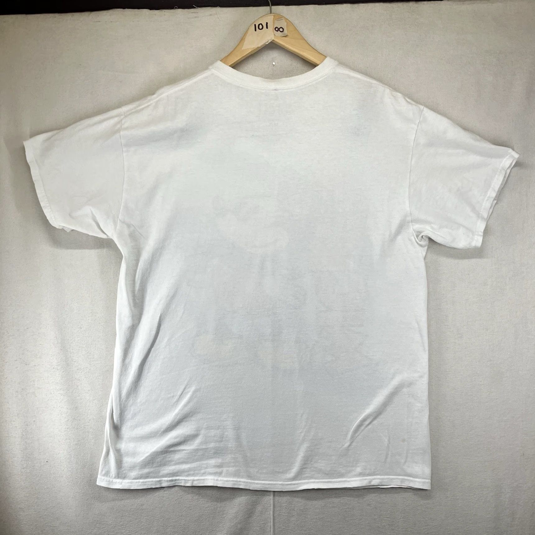 Disney Disney T Shirt Mens M White Mickey Mouse Short Sleeve Retro 80s Airbrush Art Shirt Size US M / EU 48-50 / 2 - 2 Thumbnail