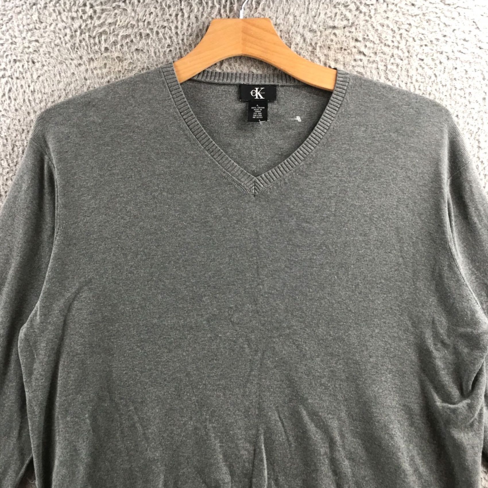 Calvin Klein Calvin Klein CK Sweater Mens Large Gray V-Neck Knit Pullover Classic Cotton Size US L / EU 52-54 / 3 - 2 Thumbnail