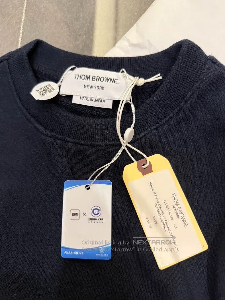 Thom Browne Thom Browne Classic Four Striped Sweatshirt Size XS / US 0-2 / IT 36-38 - 5 Thumbnail