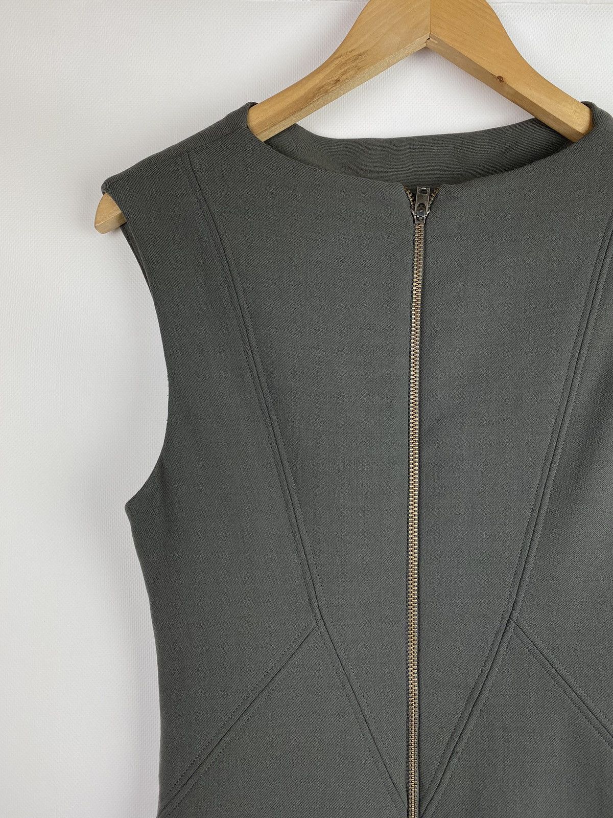 Helmut Lang Helmut Lang ladies assymetrical sleeveless dress size 6 Size M / US 6-8 / IT 42-44 - 11 Thumbnail
