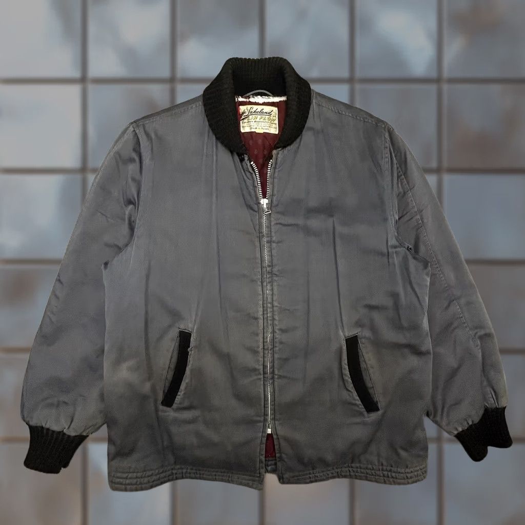 Vintage VINTAGE Lakeland Jacket Mens 44 Gray Bomber Jacket Quilted Insulated Zipper Workwear Casual Winter Mens Size US S / EU 44-46 / 1 - 1 Thumbnail