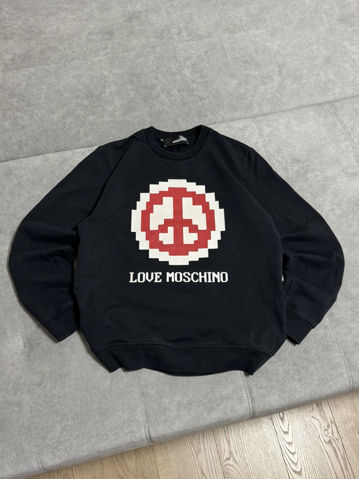 Designer × Moschino Love Moschino Peace sweatshirt men size L XL retro style Size US XL / EU 56 / 4 - 3 Thumbnail