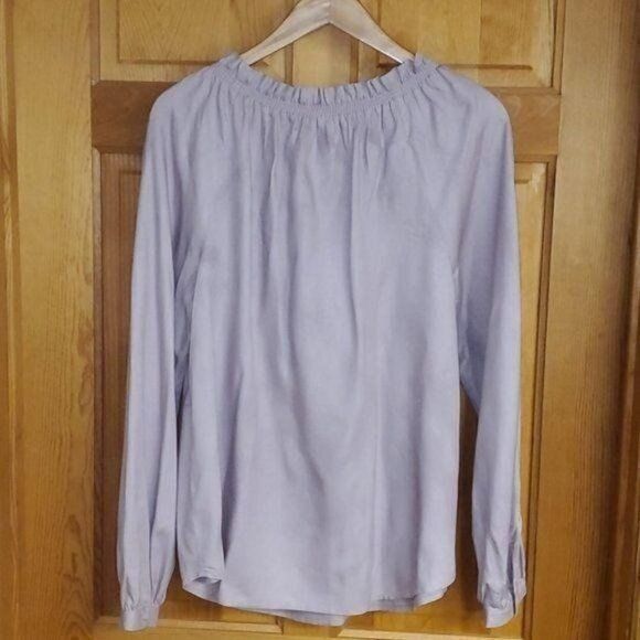 Designer a new day Soft Fall Colored Lavender Dainty Ruffled Tie Neck Size M / US 6-8 / IT 42-44 - 7 Thumbnail
