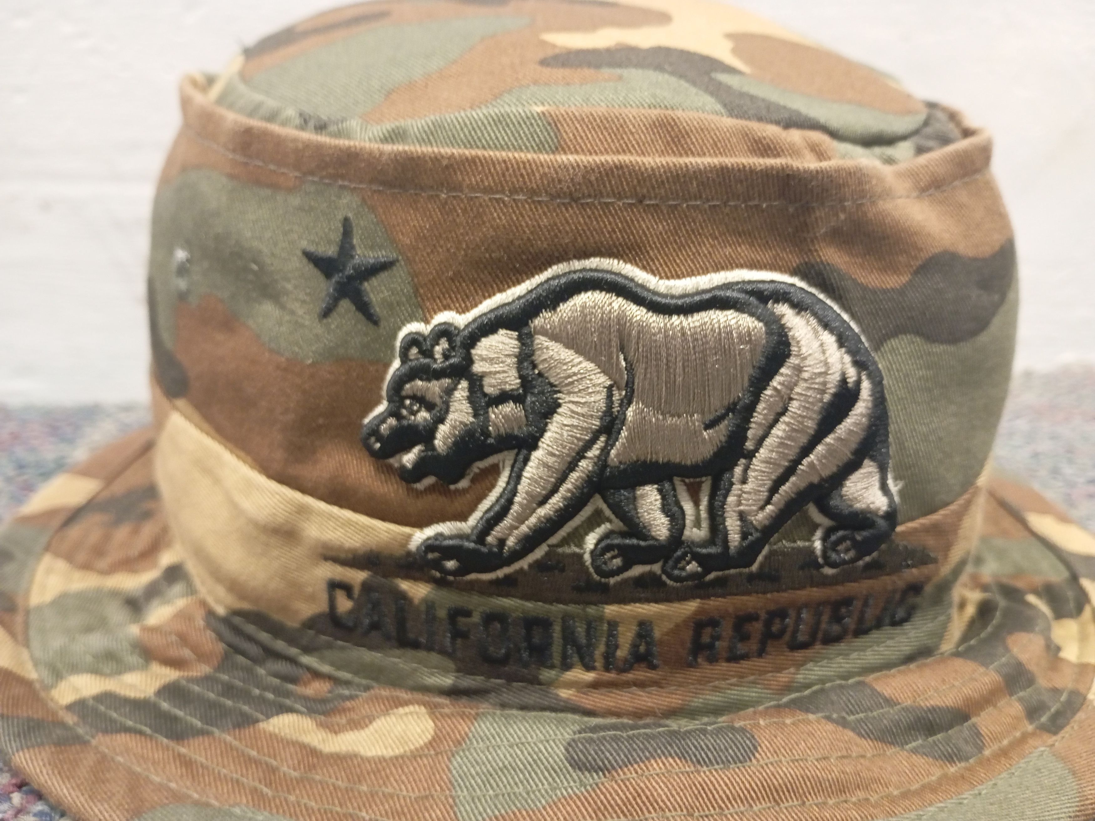 California Republic Camo California Republic bucket Hat Size ONE SIZE - 2 Thumbnail