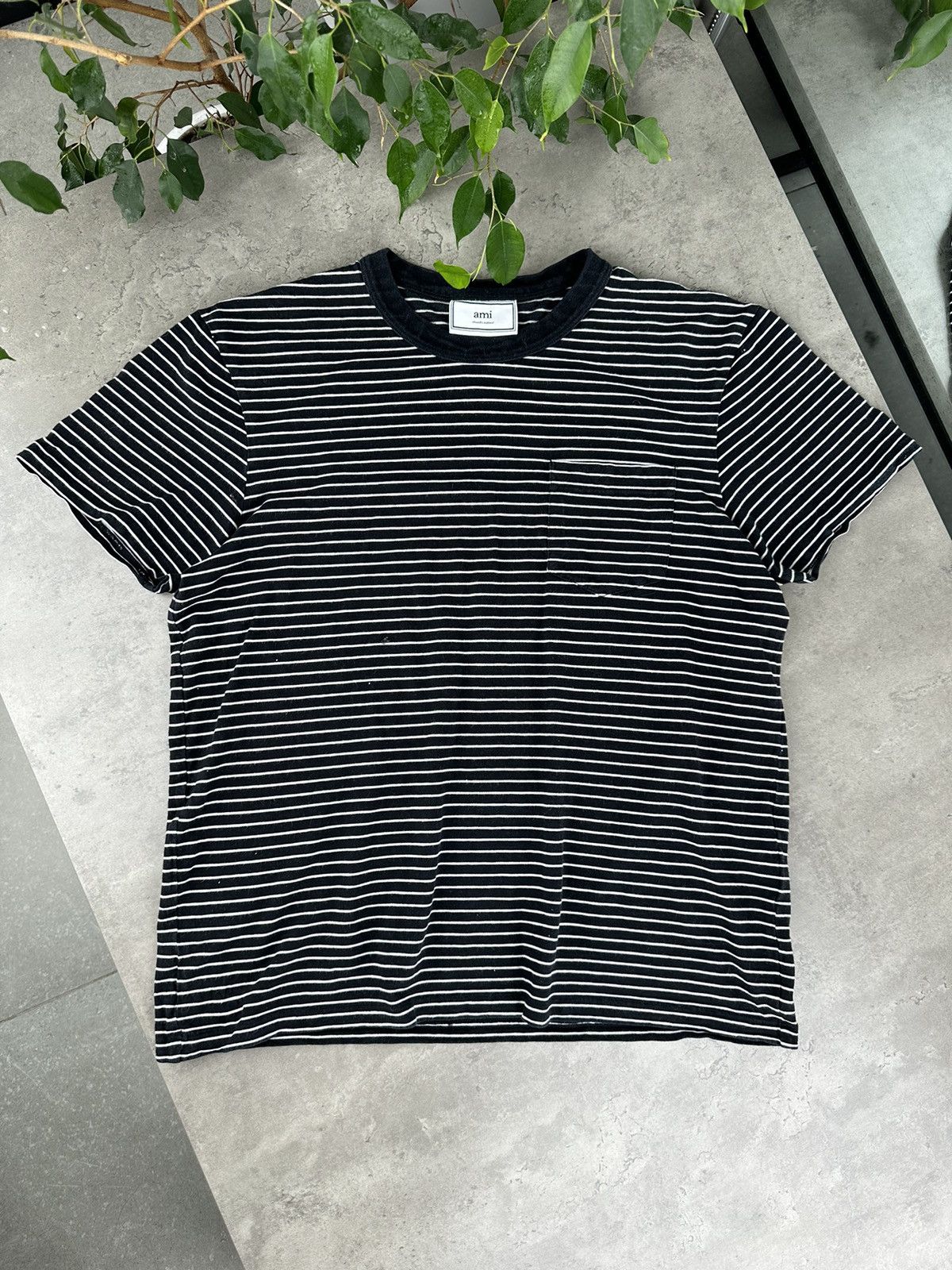 AMI AMI Stripped T-Shirt Size M / US 6-8 / IT 42-44 - 1 Thumbnail
