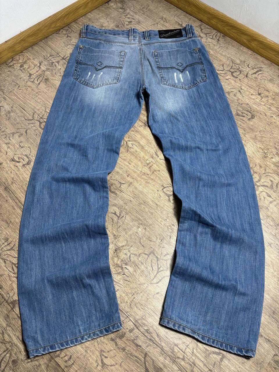 Diesel Vintage Diesel Baggy Thrashed Bootcut Denim jeans Size US 34 / EU 50 - 1 Thumbnail
