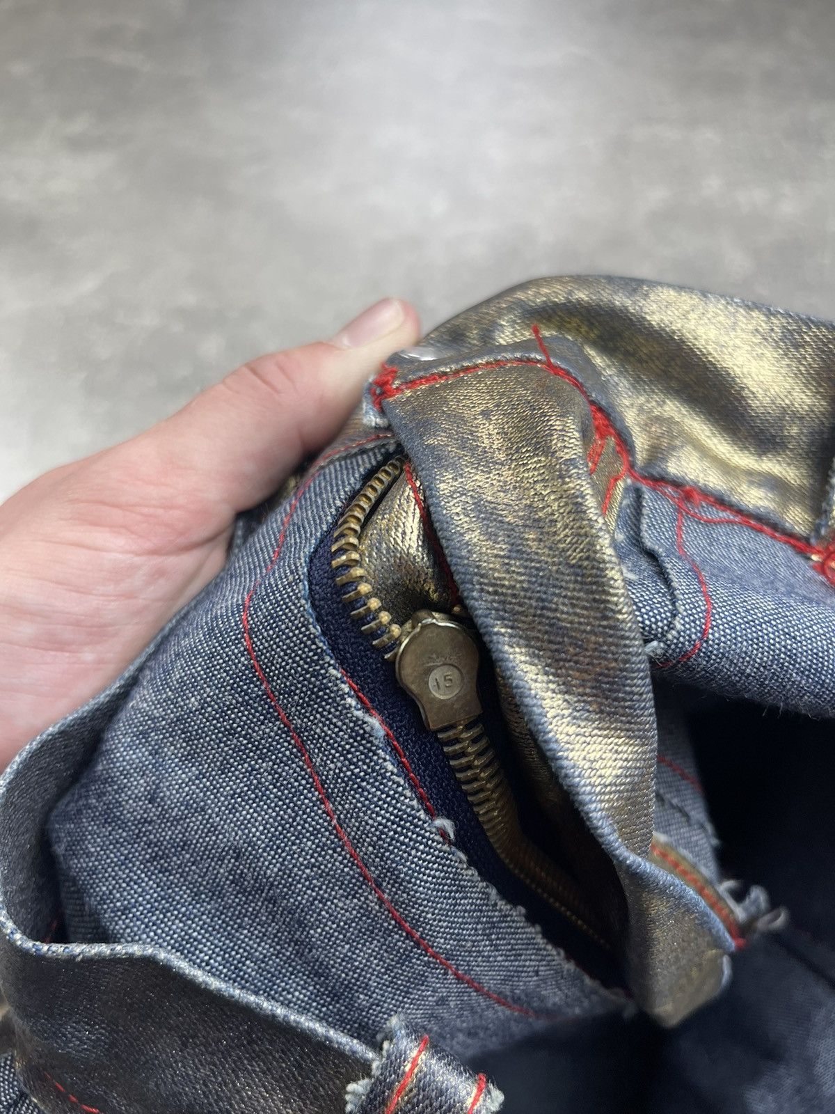 Vintage × Vivienne Westwood Vivienne Westwood Red Label Gold Foil Jeans Runway Archives Size 26" / US 2 / IT 38 - 17 Thumbnail