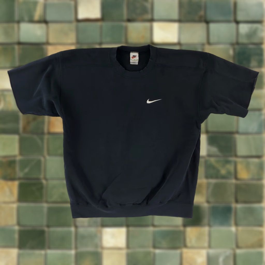 Nike VINTAGE Nike Sweatshirt Black Short Sleeve Made USA Mens L 90s Pullover Shirt Size US L / EU 52-54 / 3 - 1 Thumbnail