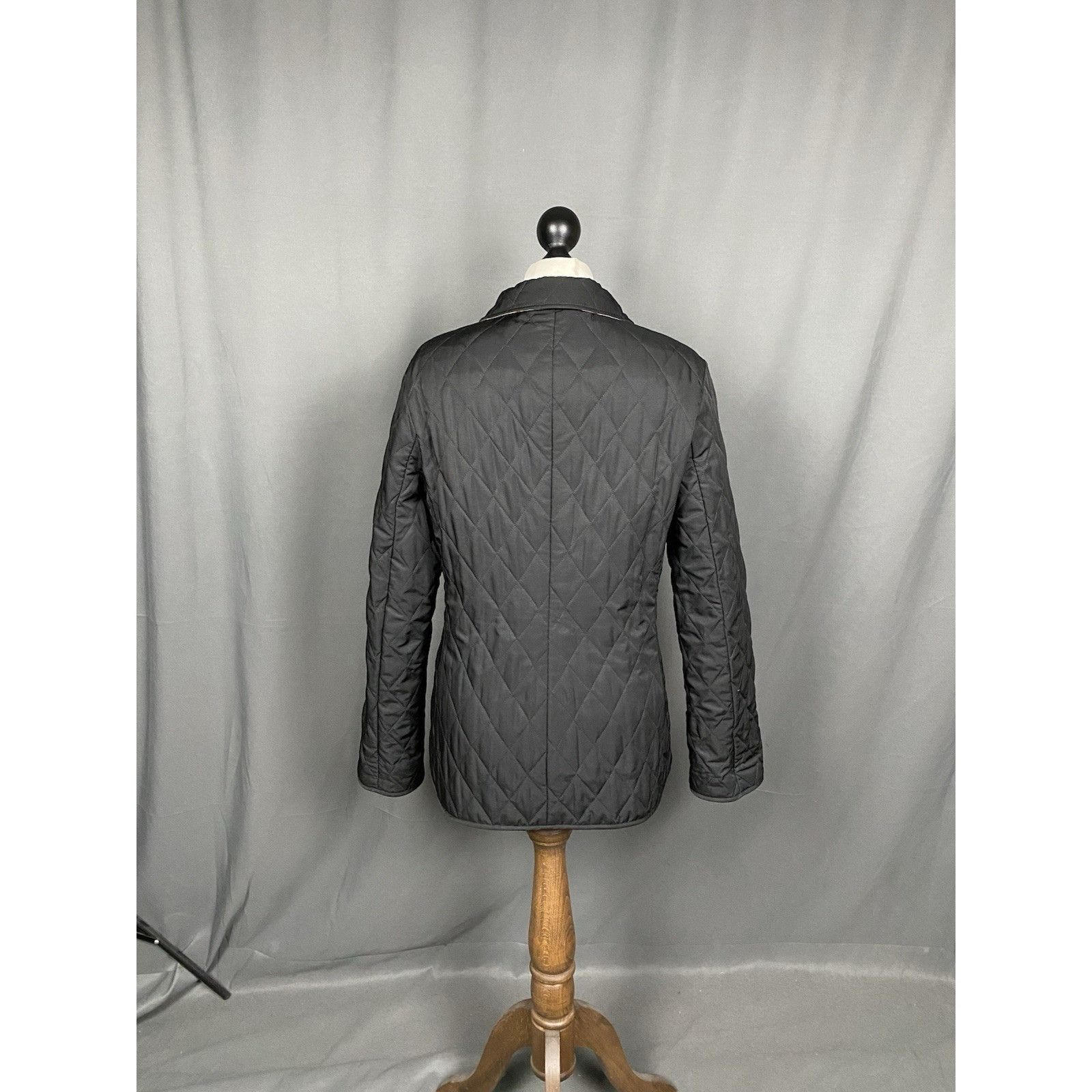 Burberry Burberry Nova Check Lining Women's Black Quilted Jacket Size Size S / US 4 / IT 40 - 8 Thumbnail
