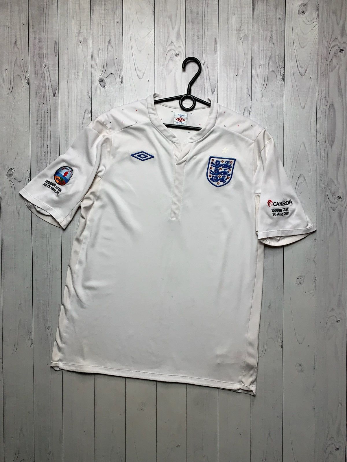 Umbro × Vintage Vintage Umbro England soccer jersey Cameron 2011 Size US M / EU 48-50 / 2 - 1 Thumbnail