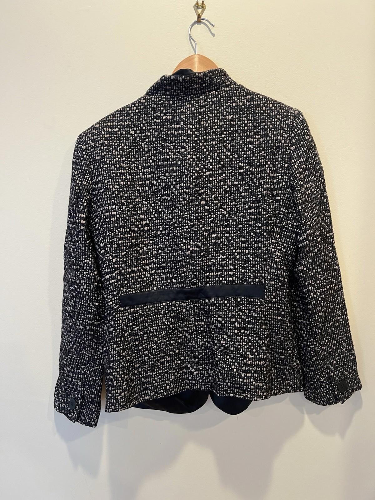 Other Lafayette 148 Tweed Jacket Size 8 Black Cream Structured Fit Size M / US 6-8 / IT 42-44 - 2 Thumbnail
