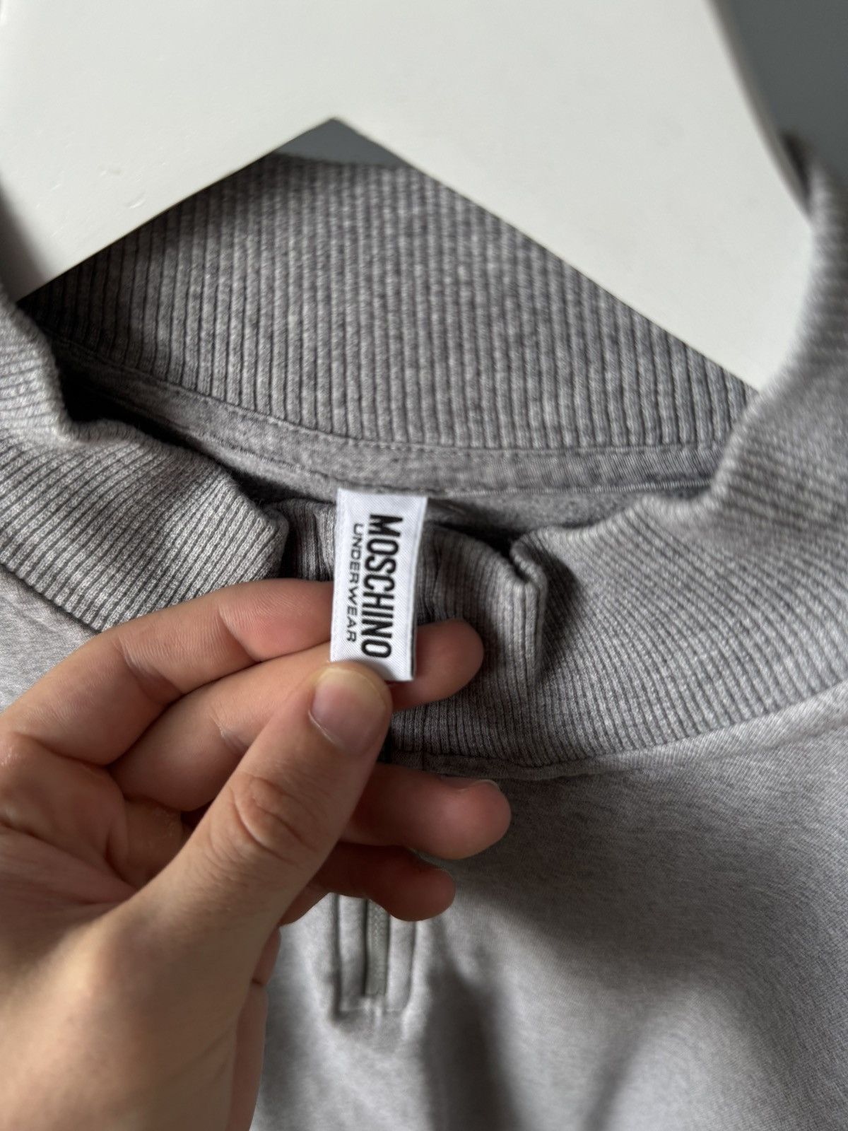 Moschino Moschino 1/3 zip Size US L / EU 52-54 / 3 - 7 Thumbnail
