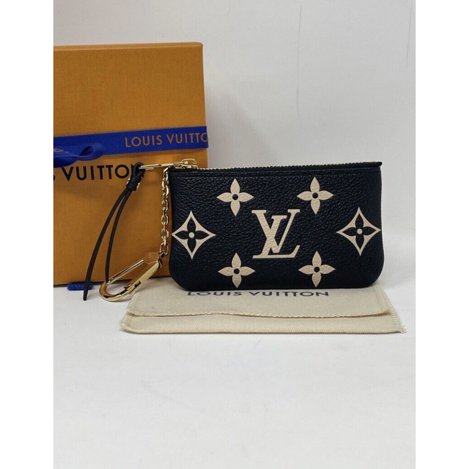 Louis Vuitton Louis Vuitton Cles Key Pouch BiColor Empreinte Leather Size ONE SIZE - 4 Thumbnail