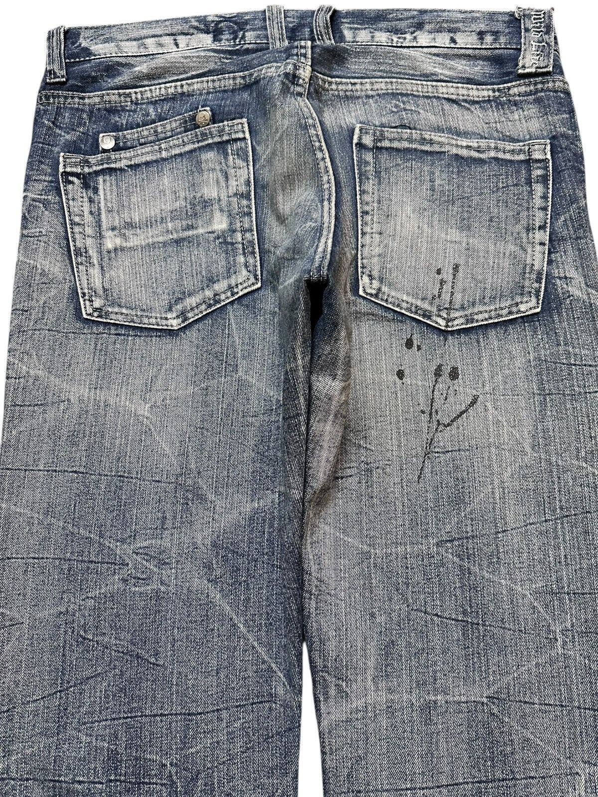 Japanese Brand Vintage Wild Life Stamped Grunge Honeycomb Distressed Denim Size US 34 / EU 50 - 6 Thumbnail