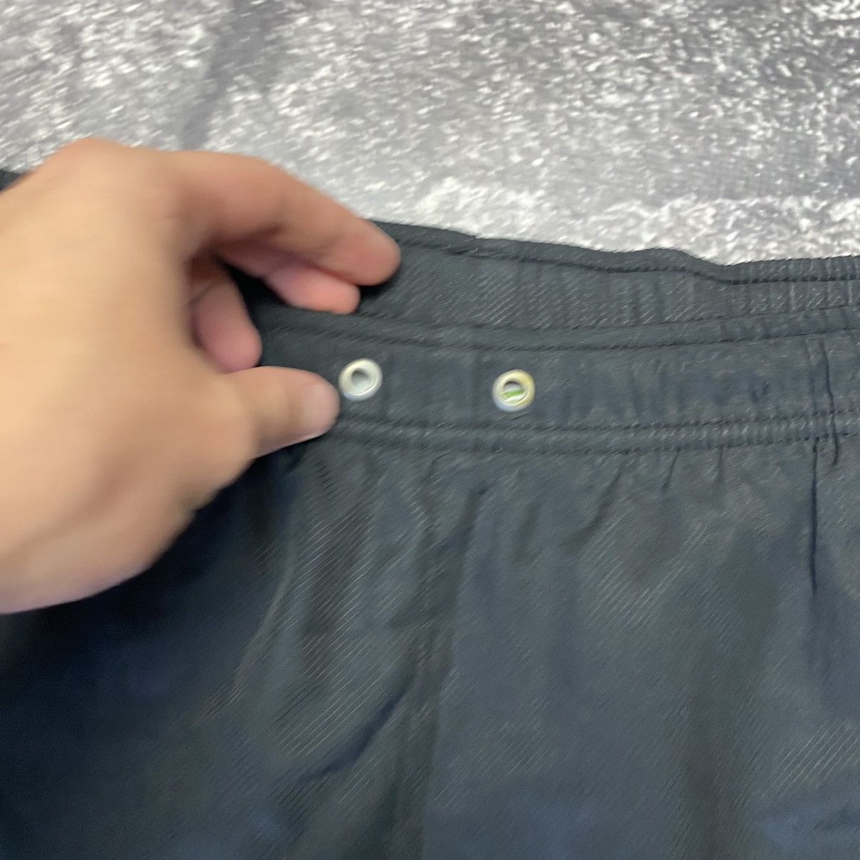 Lacoste × Vintage Vintage Lacoste & Andy Small logo nylon pants Size US 34 / EU 50 - 4 Thumbnail