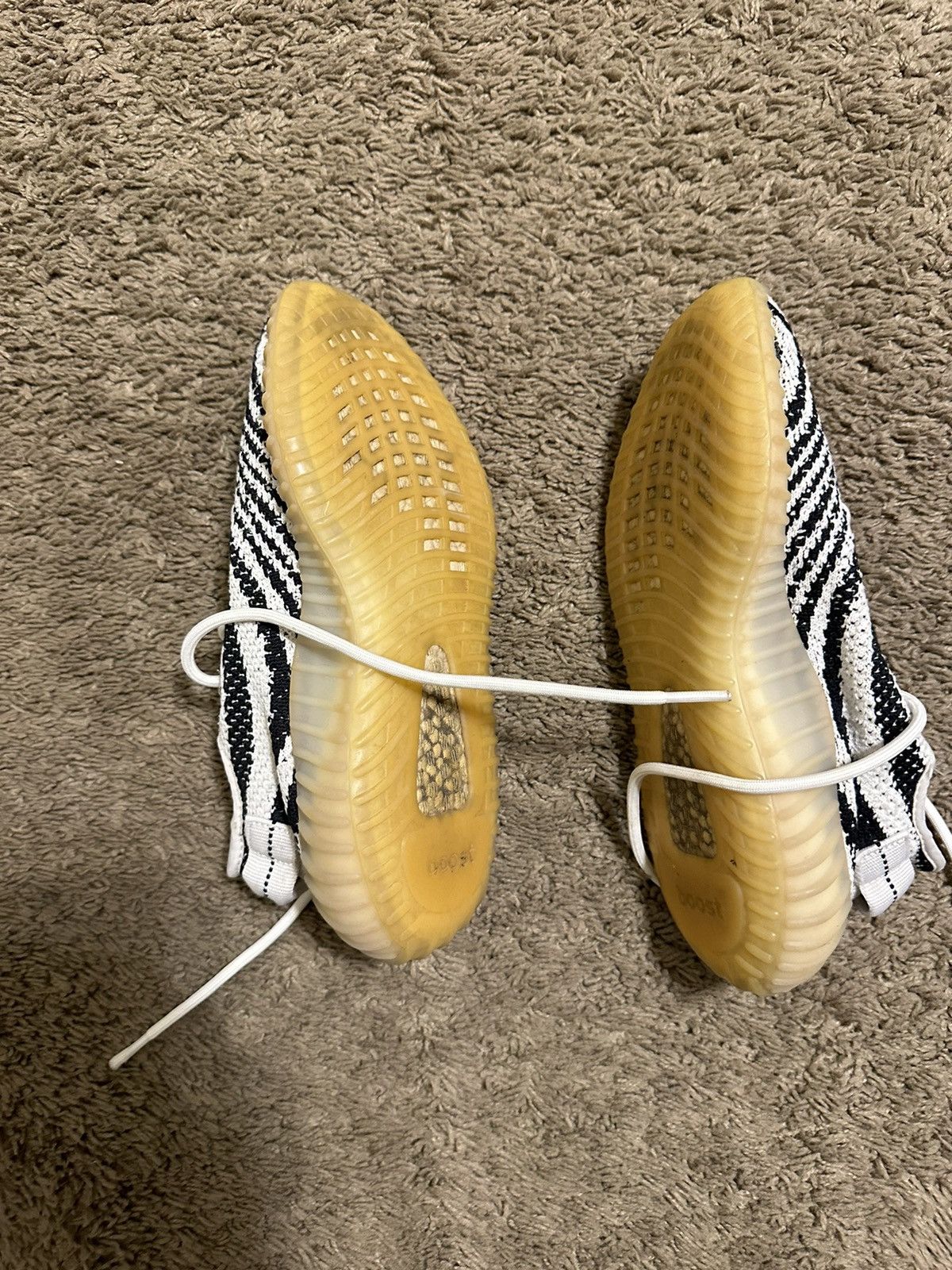 Adidas × Vintage × Yeezy Vintage Adidas Yeezy Boost 350 V2 “Zebra” 2017 size 6 Size US 6.5 / EU 39-40 - 8 Thumbnail