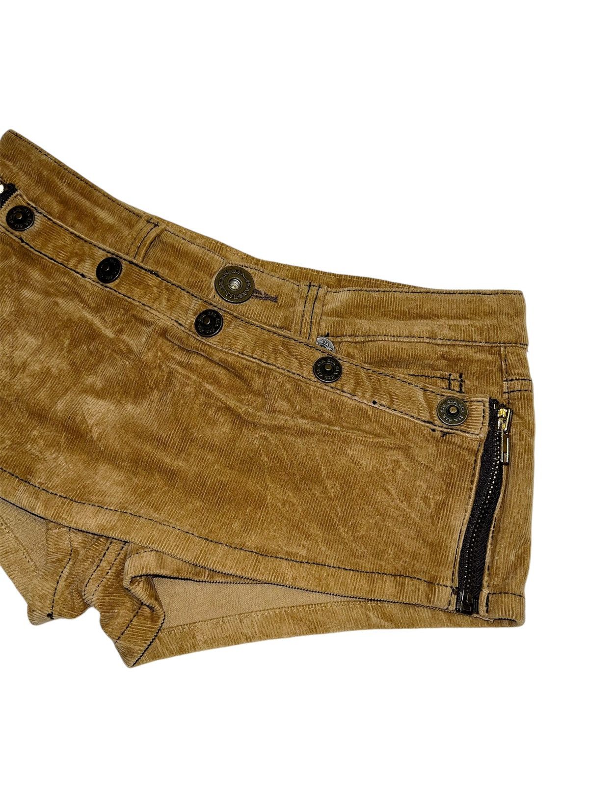 Japanese Brand Rare D.i.a gyaru western style shorts 🪨🏜️ Size 26" / US 2 / IT 38 - 13 Thumbnail