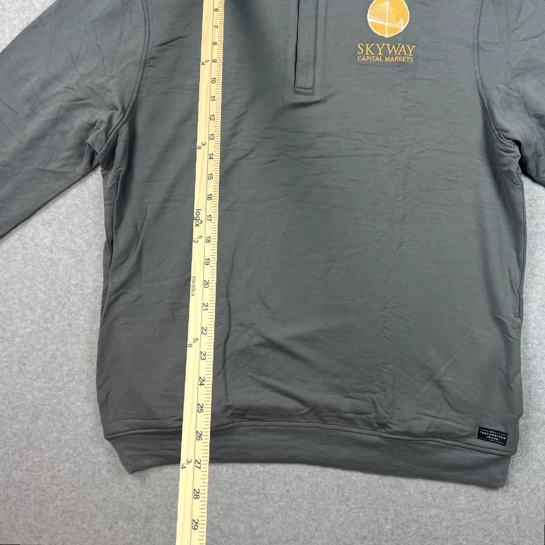 TravisMathew TravisMathew Pullover Mens XL Gray Quarter Zip Logo Embroidered Golf Sweatshirt Business Casual Size US XL / EU 56 / 4 - 3 Thumbnail
