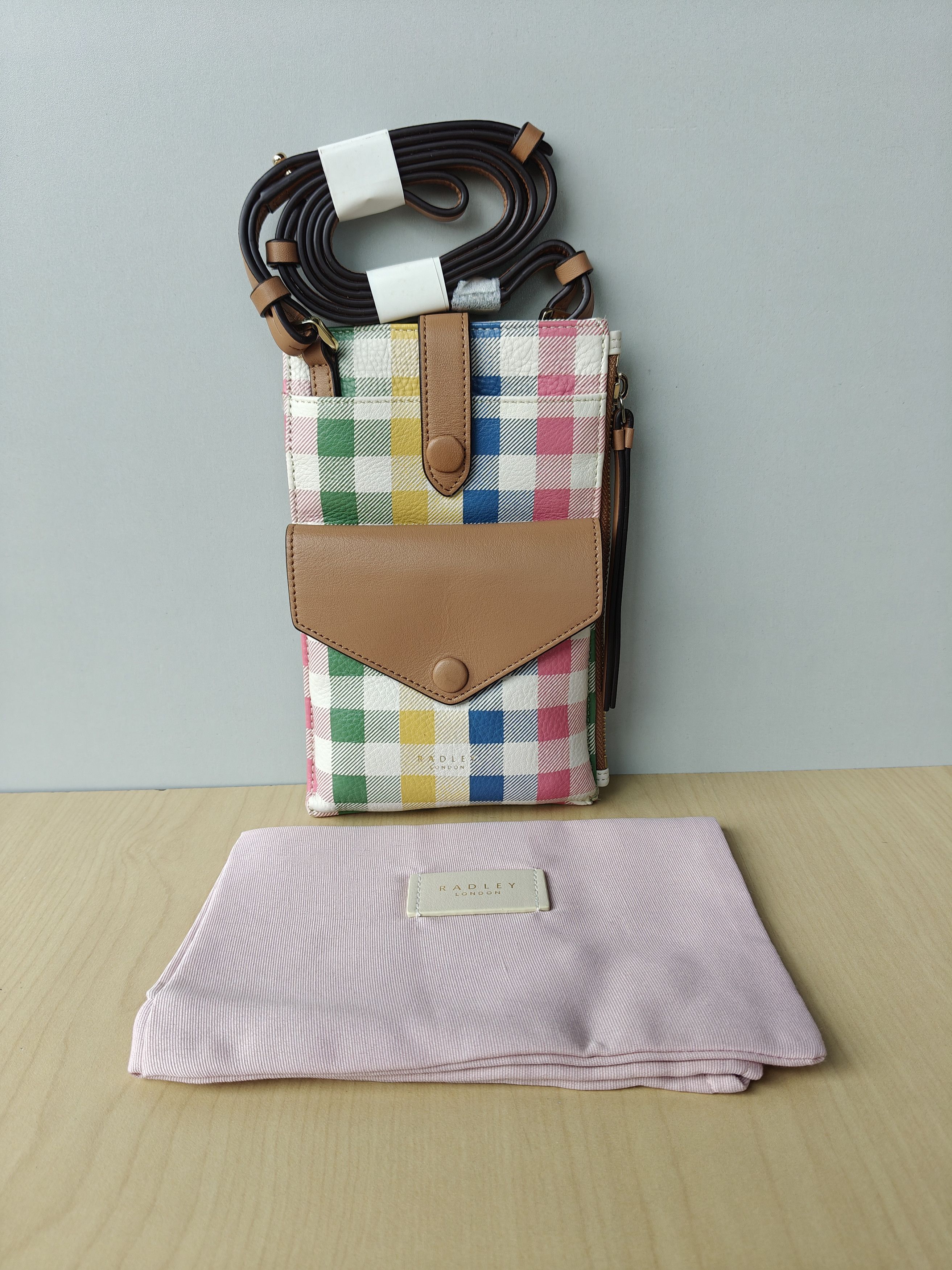 Other Radley London phone crossbody bag Free Shipping T/7008 Size ONE SIZE - 2 Thumbnail