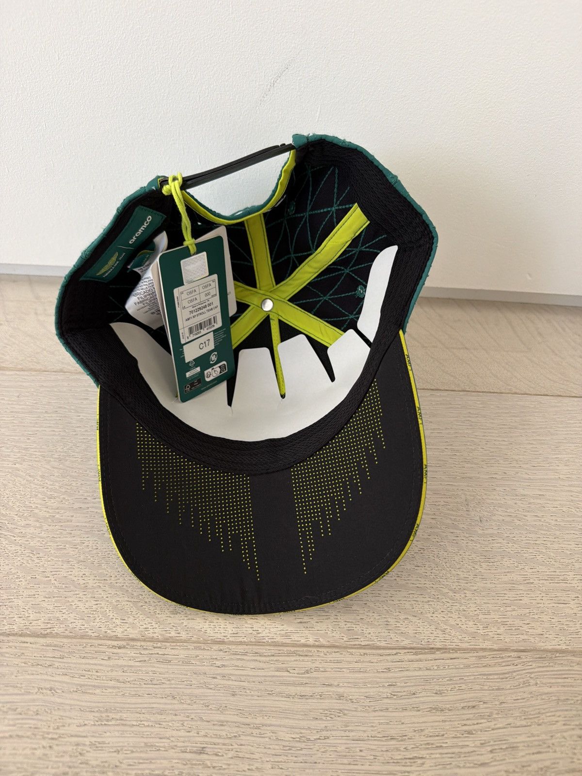 Other Formula One Aston Martin Hat Size ONE SIZE - 3 Thumbnail