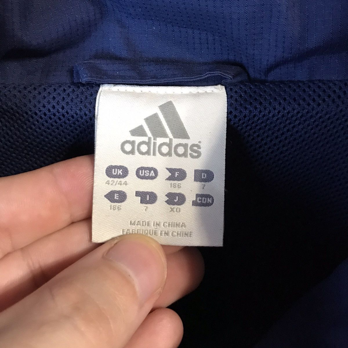 Vintage Vintage Adidas Chelsea Jacket Soccer Jersey Size L/XL Size US L / EU 52-54 / 3 - 6 Thumbnail