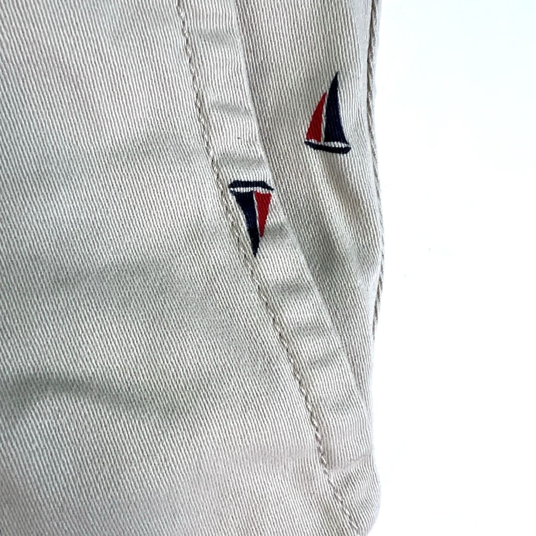 Vintage VINTAGE Foundry Mens Shorts Casual 50 Beige Canvas Graphic Sailboat Nautical 9in Inseam Size US 34 / EU 50 - 2 Thumbnail