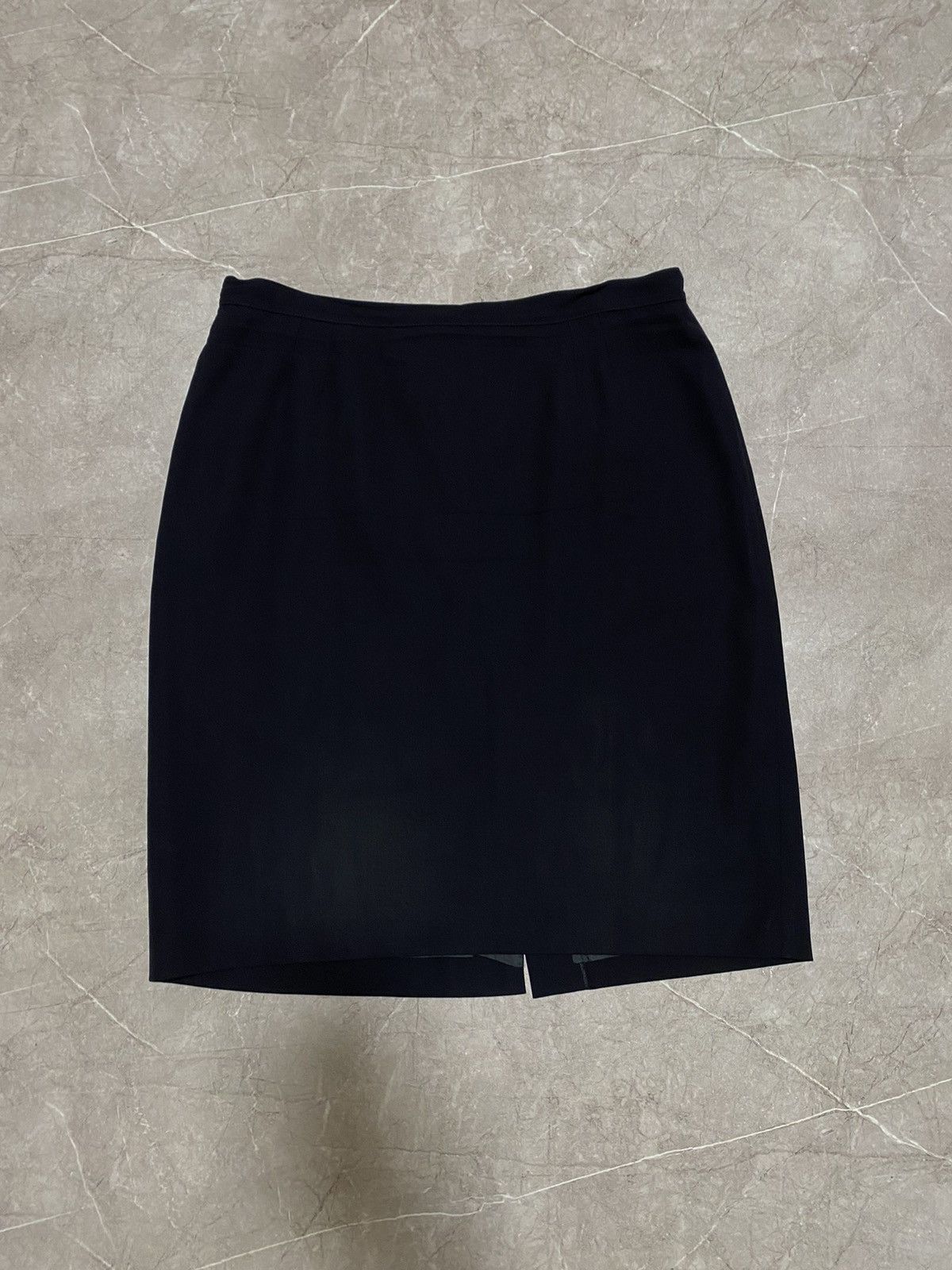 Marina Rinaldi Vintage Marina Rinaldi Virgin Wool Midi Skirt Made in Italy Size 27" / US 4 / IT 40 - 2 Thumbnail