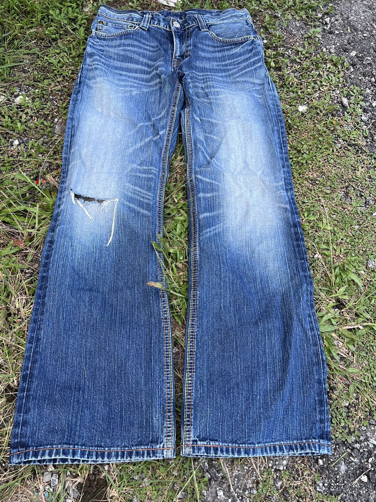 Edwin × Japanese Brand VTG EDWIN DISTRESSED FLARE JEANS VERY RARE Size US 32 / EU 48 - 1 Thumbnail