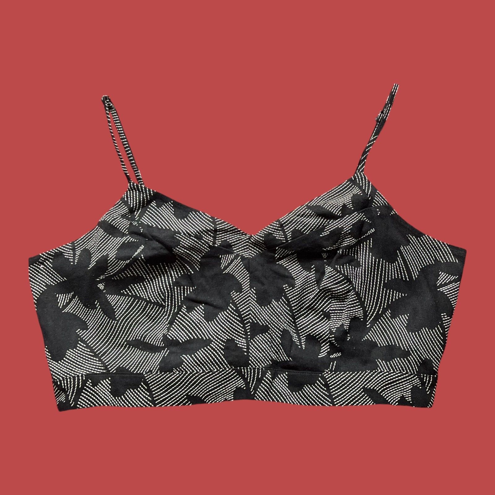 Other Universal Thread - Women's Strappy Crop Top - Black - Extra Size XL / US 12-14 / IT 48-50 - 3 Thumbnail