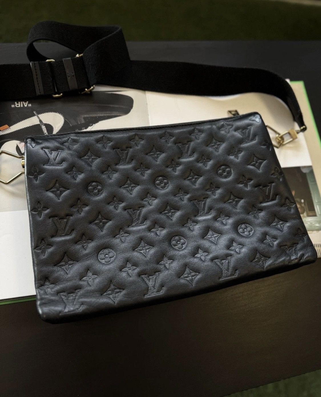 Louis Vuitton Louis Vuitton Coussin MM Shoulder Bag Monogram Size ONE SIZE - 6 Thumbnail