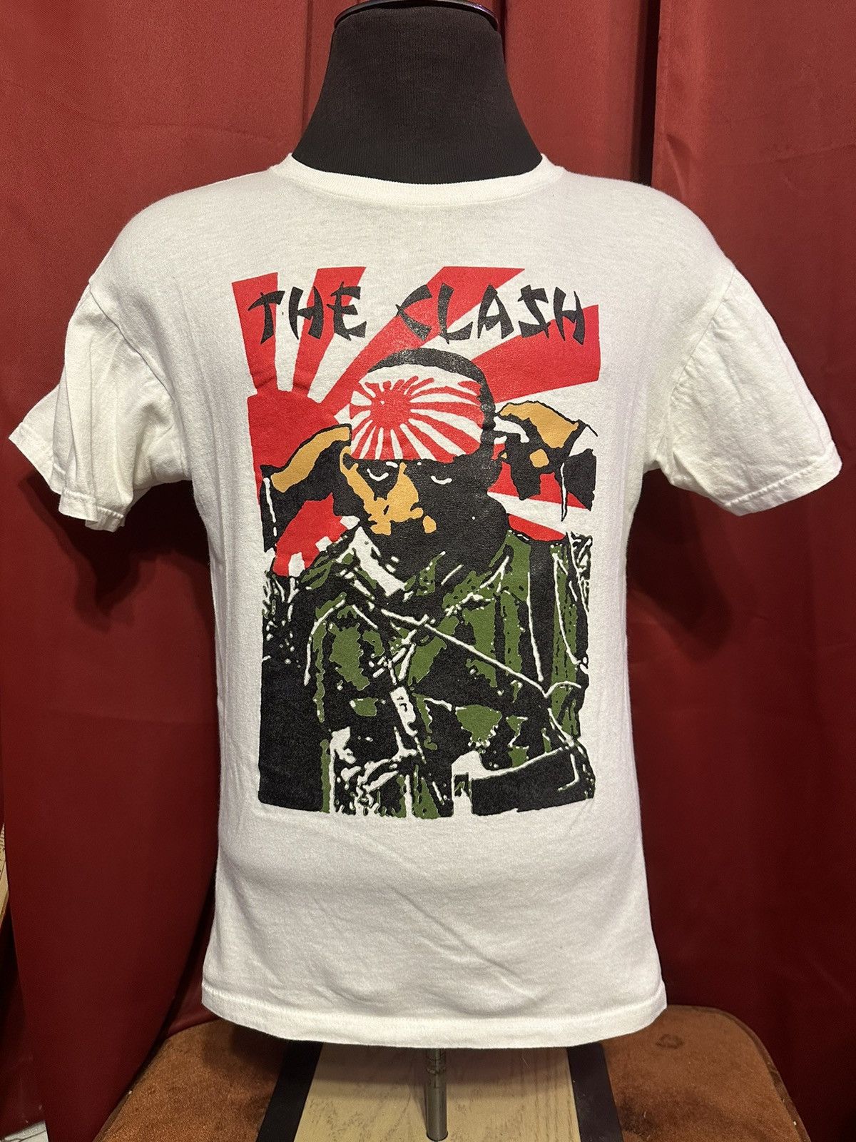 Band Tees × Vintage Vintage The Clash Tshirt 90’s Kamikaze Band Tee Grail Size US M / EU 48-50 / 2 - 1 Thumbnail