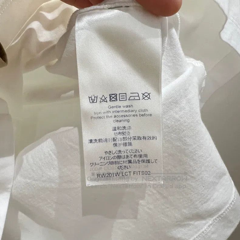 Louis Vuitton Louis Vuitton Vem317 Slogan Letter Chain Short Sleeve Size US XS / EU 42 / 0 - 4 Thumbnail